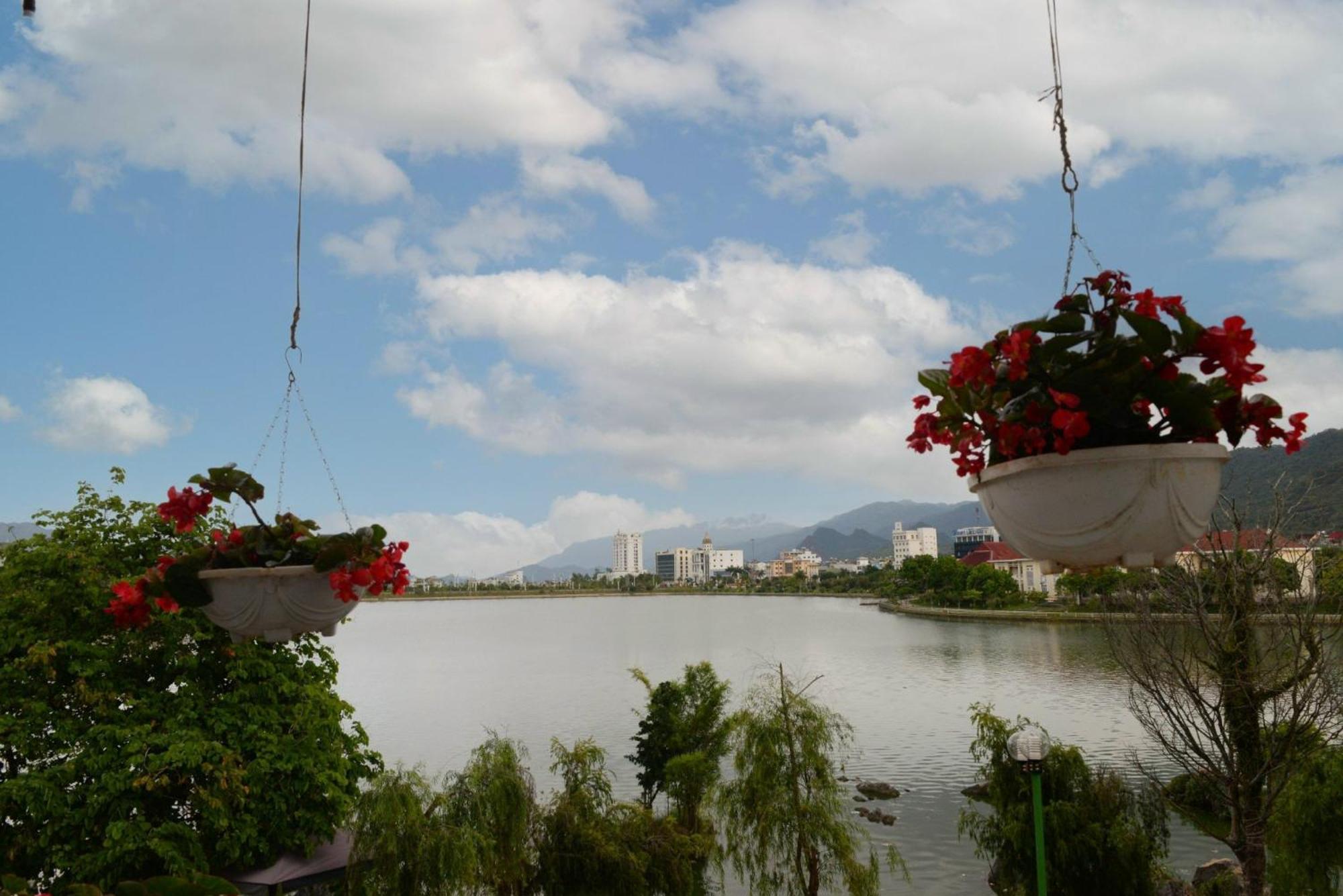 Anh Hong Hotel Ta Lan Than Bagian luar foto